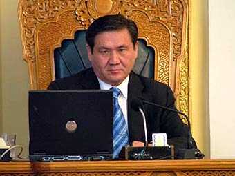 Президент Монголии признал свое поражение на выборах