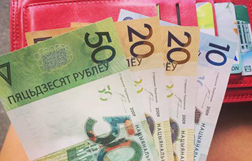Беларусам стали приходить «письма счастья» со счетами на $710