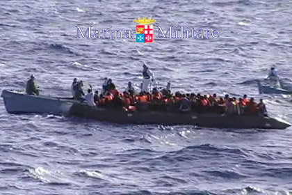 У берегов Лампедузы спасли более 200 нелегальных мигрантов
