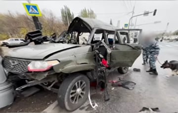 В центре Луганска взорвался автомобиль