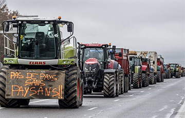 Во Франции фермеры пригрозили «осадой Парижа»