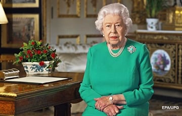 Королева Великобритании Елизавета II помещена под усиленное врачебное наблюдение