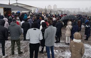 В Минске второе воскресенье подряд прихожане «Новой жизни» вышли на уличную молитву