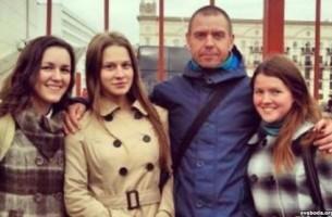Сергея Михалка на минском вокзале сняли девушки