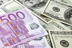 Евро вырос на 86 рублей по итогам торгов