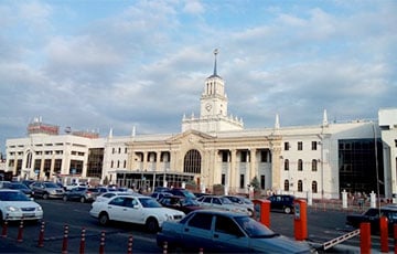 Жителям Краснодара рекомендовали не выходить на улицу и носить респираторы после удара по складу Wildberries
