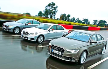 Количество ввезённых в РФ из Беларуси автомобилей сократилось за год в три раза