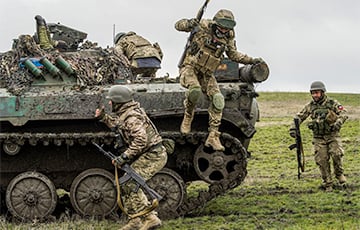 Украинские военные показали, как готовятся к вторжению из Беларуси