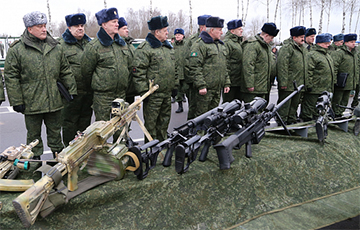 Руководителей Минска и областей собрали на военные сборы