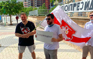 Фотофакт: Белорусы Майами вышли на акцию солидарности