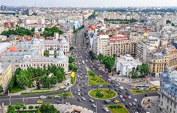 Непогода в Румынии: в Бухаресте повреждено более 160 авто