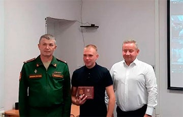 В Украине ликвидировали «вечно пьяного» оккупанта, успевшего получить «награду»
