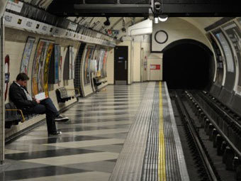 Лондонское метро объявило забастовку в "День подарков"
