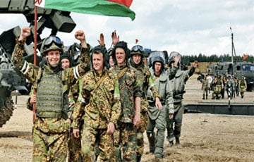 «Лукашенко доложили, что беларусские военные будут сдаваться в плен»