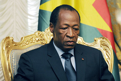 Президент Буркина-Фасо распустил правительство и ввел в стране ЧП