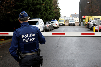 Полиция Брюсселя перехватила подозрительный грузовик с газовыми баллонами