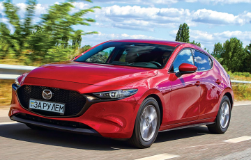 Mazda представила доступную машину с ярким дизайном