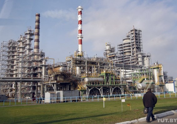 Цена газовых споров: сокращение поставок нефти бьет по белорусскому бюджету