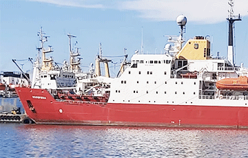 Украинский ледокол «Ноосфера» вышел из Кейптауна в Антарктику