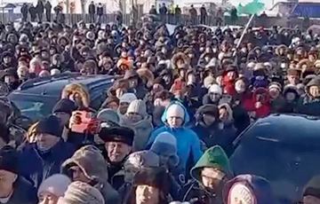 В Московии тысячи людей вышли на стихийный протест