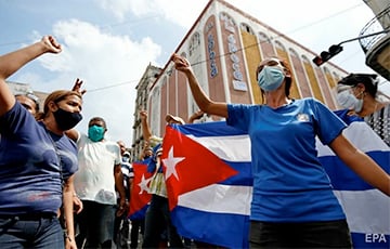 Крупнейшие за десятилетия антиправительственные протесты на Кубе: фоторепортаж