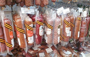 Россиянам резко повысят цены на колбасу и сосиски