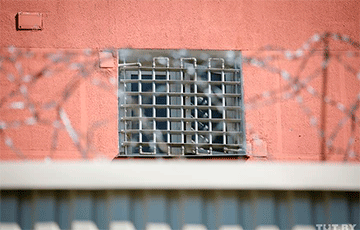 В тюрьме на Окрестина умирает мужчина, осужденный на 25 суток