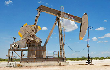 Цена нефти начала расти после рекордного обвала