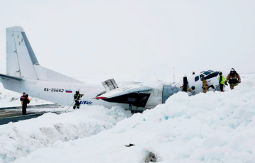 На Ямале рухнул самолет с пассажирами
