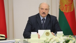 «Деньги нужно считать»: Лукашенко дал наказы по работе предприятий и зарплатам бюджетников