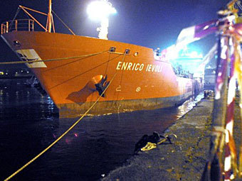 Пираты захватили итальянский танкер со второй попытки