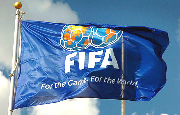 FIFA приостановила прием заявок на проведение ЧМ-2026