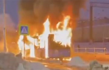 В Московии снова загорелся беларусский автобус