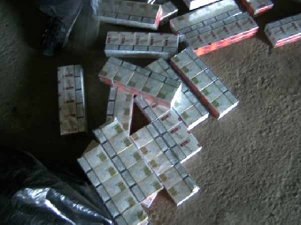 Латвийский квартет контрабандистов лишился в Беларуси 8 тыс. пачек сигарет и автомобиля "Мерседес"