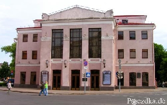 Реконструкцию здания Купаловского театра планируется завершить осенью 2012 года