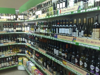 Импортировать алкогольные напитки в Беларусь в 2012 году будут 29 компаний