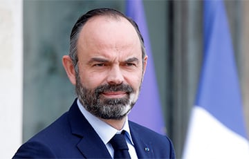 Бывший премьер Франции призвал Макрона уйти в отставку