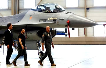 Bloomberg: Первые истребители F-16 прибыли в Украину