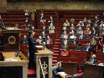 Парламент Франции одобрил возвращение страны в командование НАТО