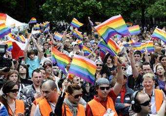 Неонацисты сорвали первый гей-парад в Словакии
