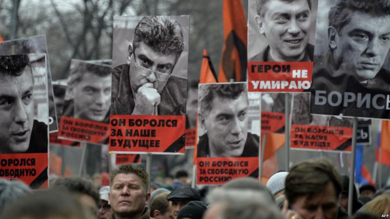 50 тысяч москвичей вышли на Марш памяти Бориса Немцова (Видео)