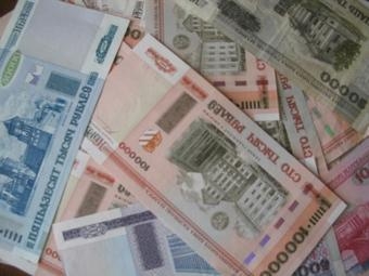 Белорусский рубль к российскому сохранил прежнюю позицию, по доллару и евро торги не проводились