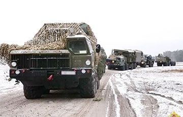 На границе с Польшей беларусские военные устроили стрельбу