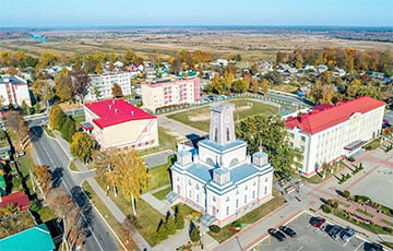 В Беларуси за бесценок продают часть огромного графского дворца, где гостил Пушкин