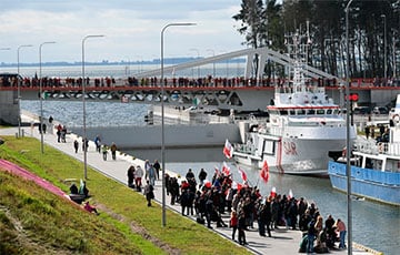 В Польше состоялось торжественное открытие судоходного канала через Вислинскую косу