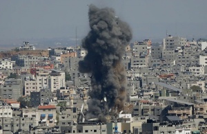 Израильские истребители разбомбили высотку с офисами СМИ в Газе