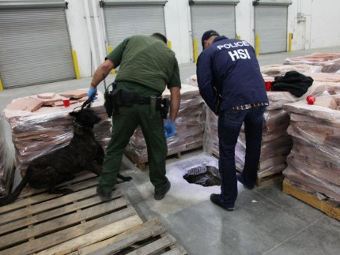 В тоннеле на границе Мексики и США нашли 15 тонн марихуаны