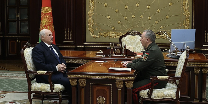 Лукашенко: военных Беларуси будут точечно «готовить к войне»