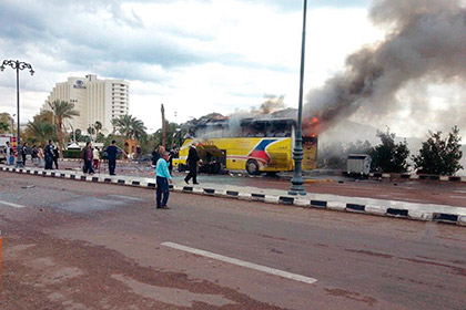 Автобус с туристами в Египте взорвал самоубийца