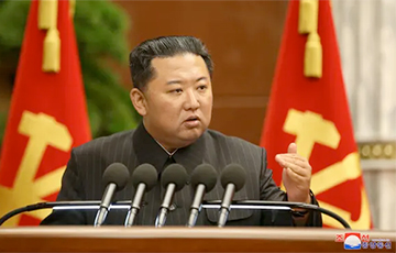 Bloomberg: Ким Чен Ын продает Путину ракеты по двум причинам